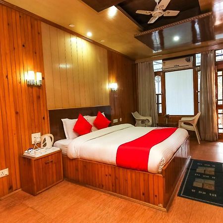 Oyo 8367 Hotel The Woodz Pālampur Kültér fotó