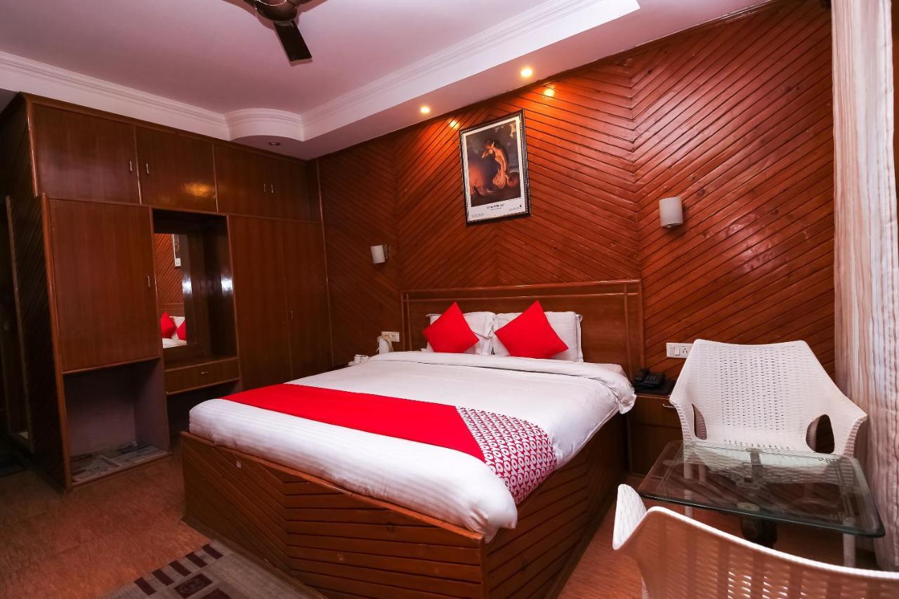 Oyo 8367 Hotel The Woodz Pālampur Kültér fotó